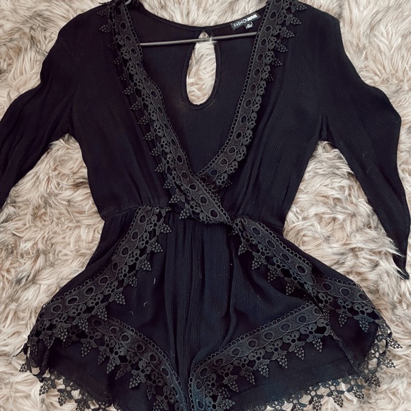 Fashion Nova romper - Picture 1 of 2